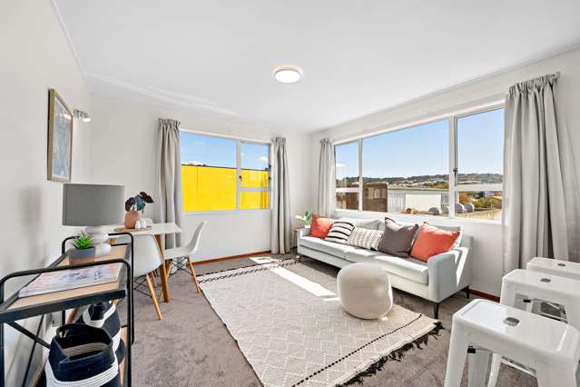 Kilbirnie Gem; Sun, Location & Renovated