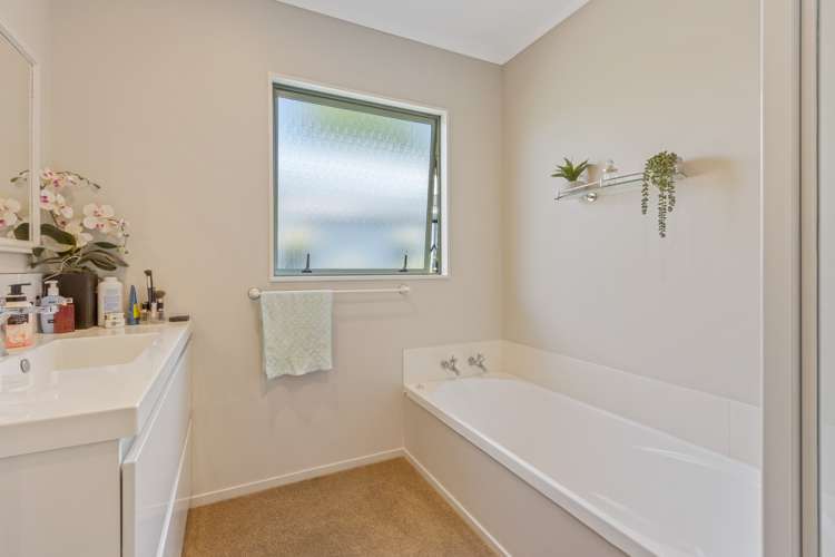 5a Menin Road Onekawa_31