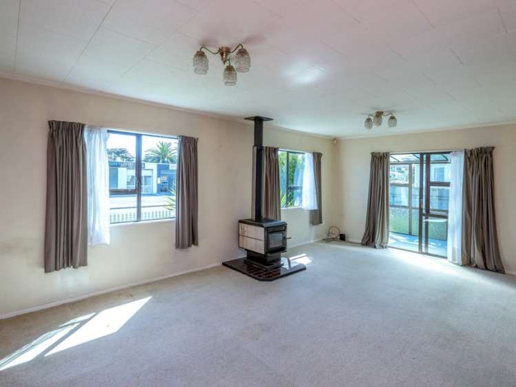 14 Hurley Road Paraparaumu Beach_2