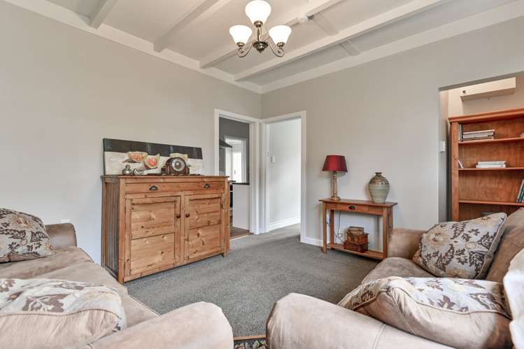 207 Murdoch Road East Akina_8