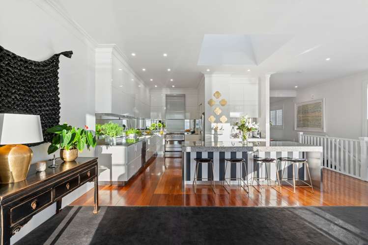 10 Shannon Street Mount Victoria_13