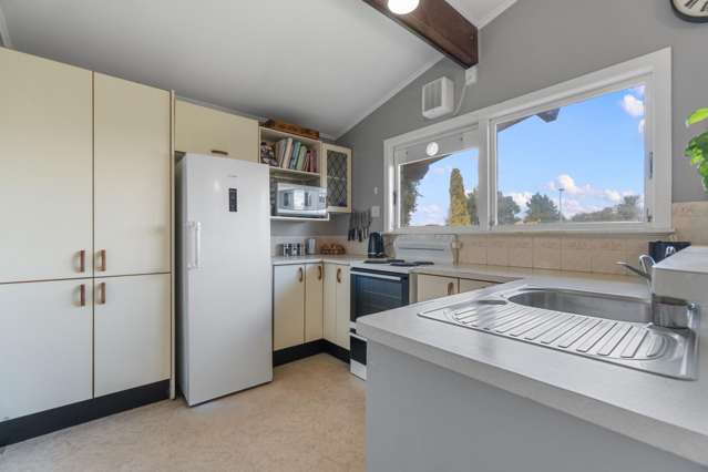 5 Joanna Place Deanwell_1