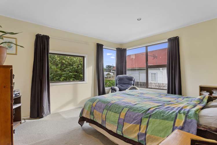 68 Dunns Avenue The Pines Beach_6