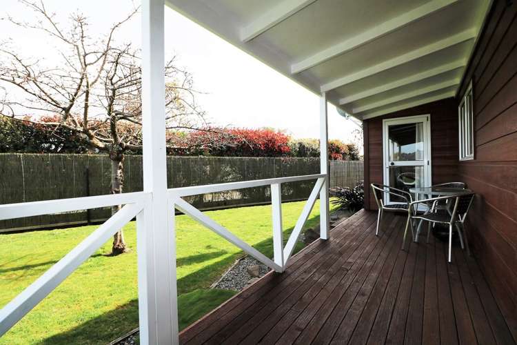 28 Charles Street Carterton_21