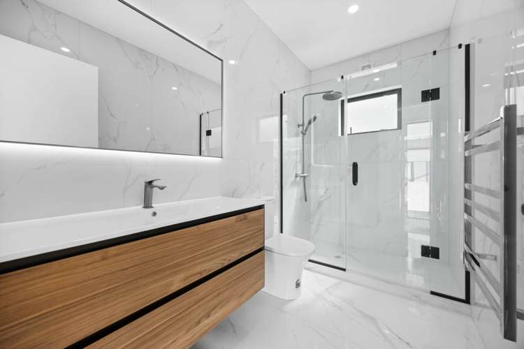 26 & 28 Furlough Road Opaheke_40