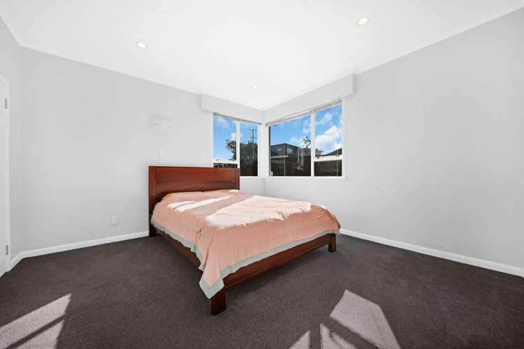 11 Tirimoana Road Te Atatu South_12