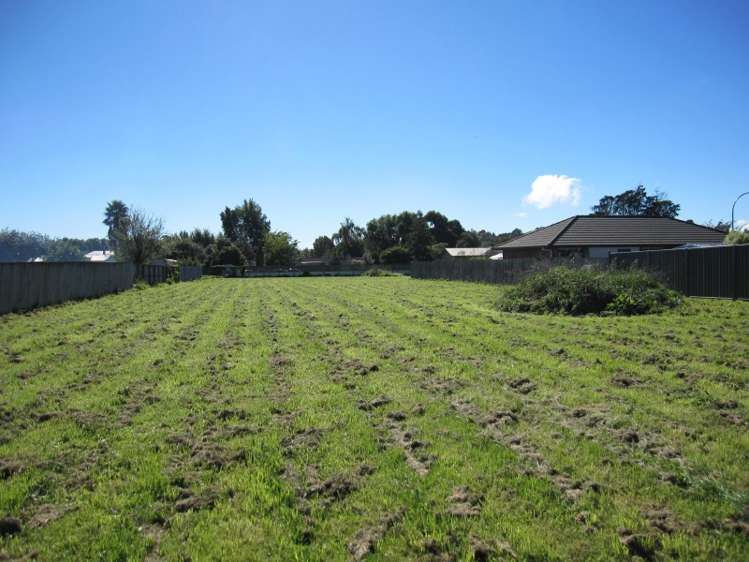 10 Latham Stubbs Crescent Waipawa_6