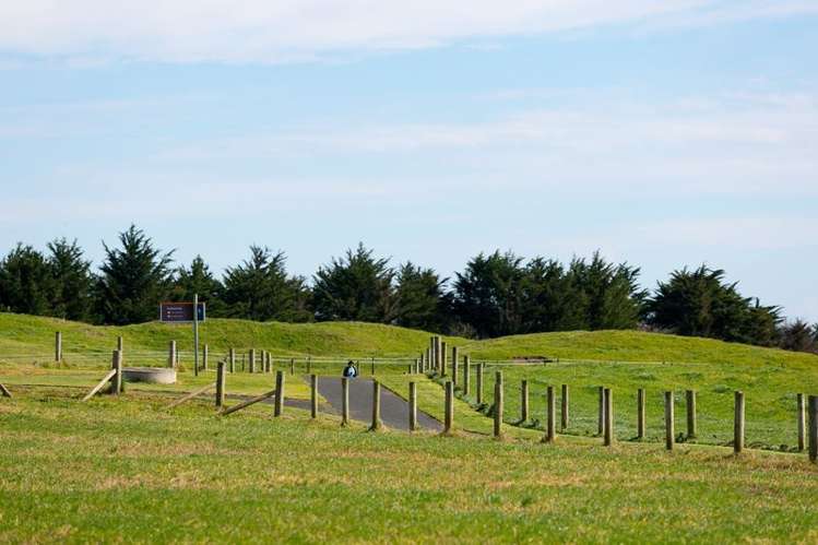 9c Dolphin Parade Bell Block_5