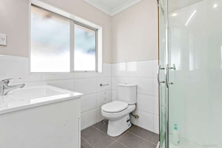 20 Aditi Close Massey_10