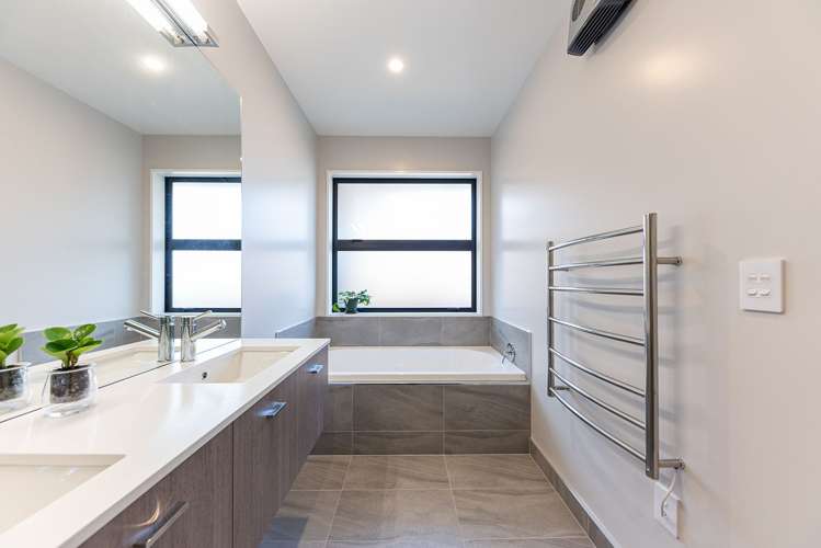 47 Euphrasie Drive Aidanfield_10