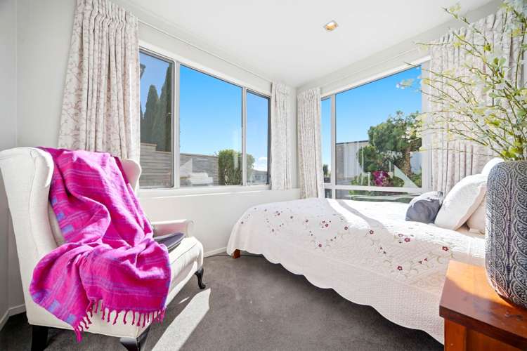 24 Fernhill Way Pinehill_13
