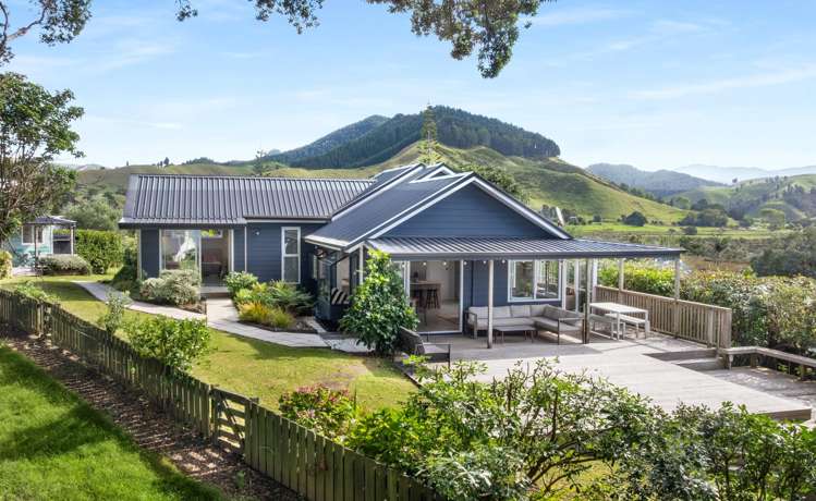 14 Fishermans Bend Whiritoa_1