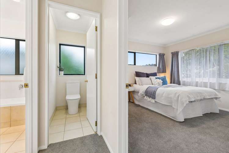 42 Medvale Avenue Flat Bush_17