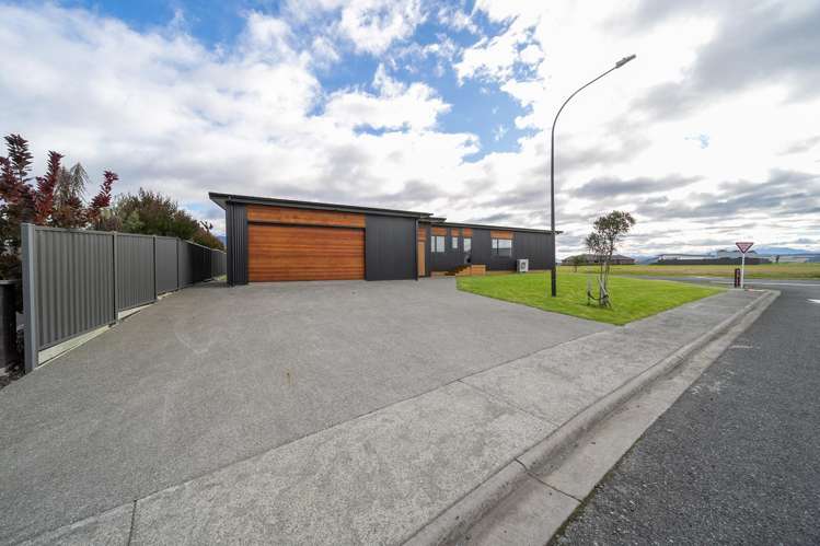 67 Takitimu Avenue Te Anau_23