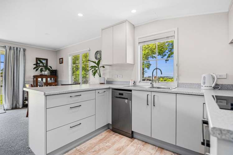 37 Broad Street Southbridge_4