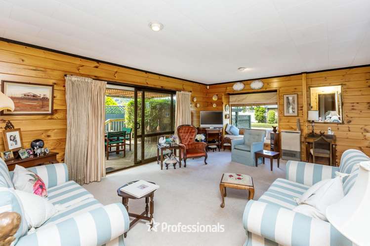 10 Laredo Grove Totara Park_9