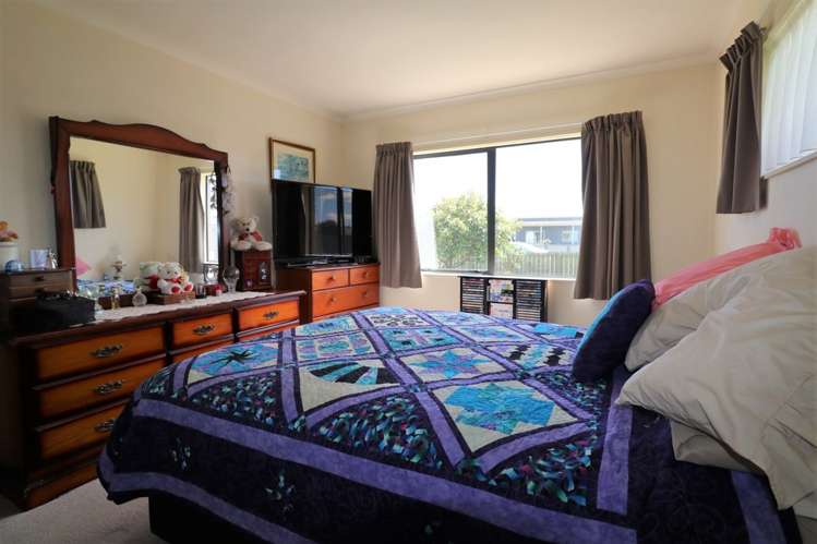 25 Charles Street Carterton_8