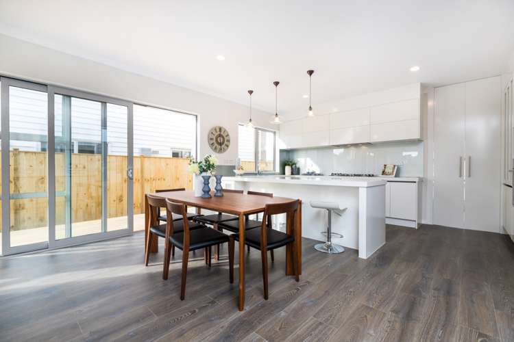 27 Lisnoble Road Flat Bush_5