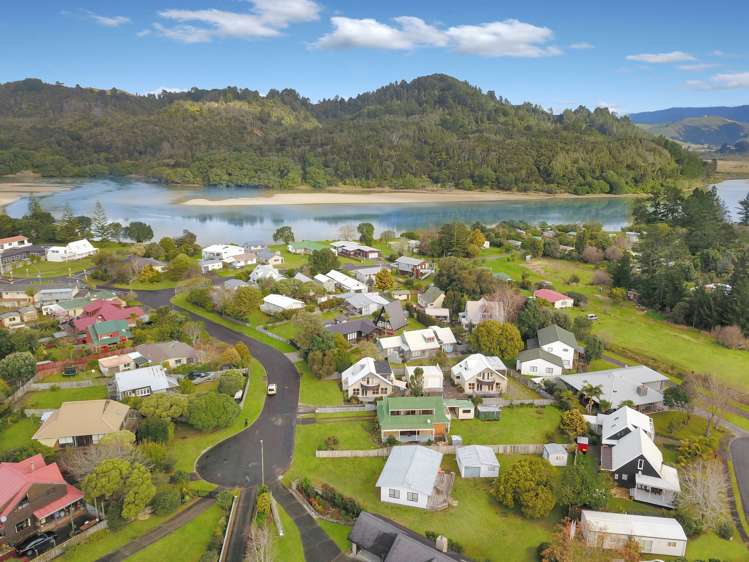 112 Brook Place Whangamata_19