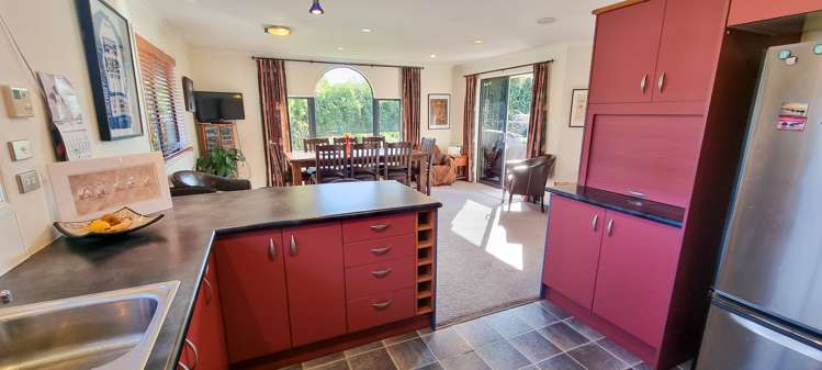 6 Park Avenue Takaka_3