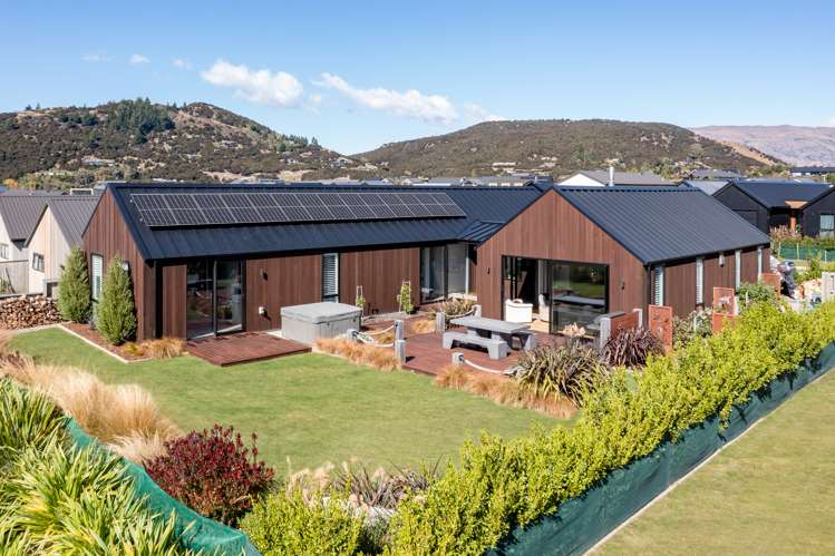 38 Mount Nicholas Avenue_0