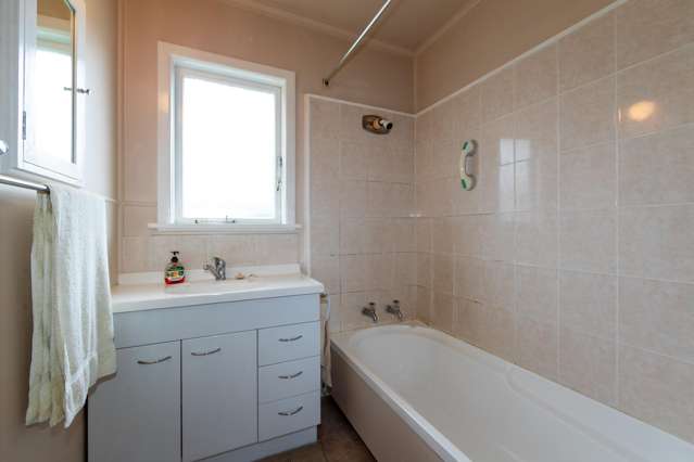 3 Wycliffe Street Onekawa_4