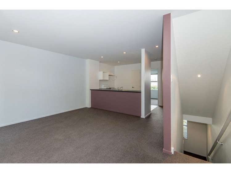 2/62 Burke Street Addington_4