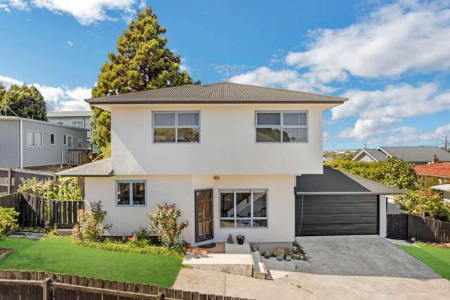 Charming Family Home - Mangere Mountain Views