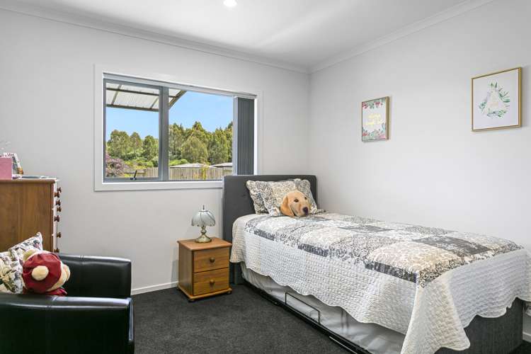 8 Kahikatea Drive Kinloch_17