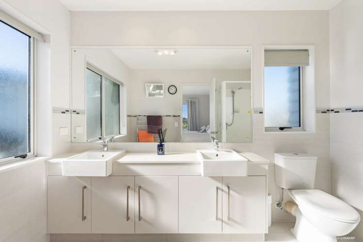 65 Multose Drive Flat Bush_24