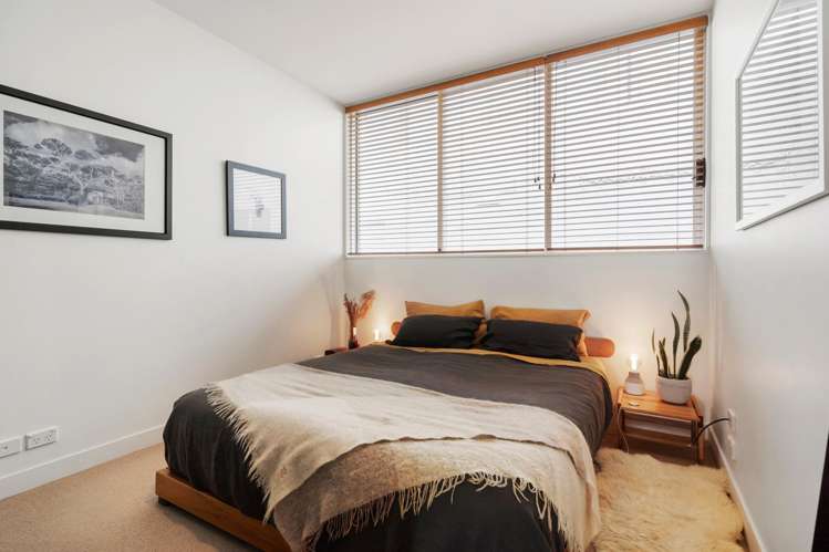 3B/10 Fisher-Point Drive Freemans Bay_10