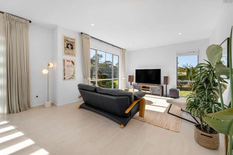 24 Marine Garden Crescent Beachlands_6