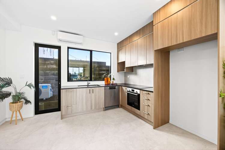 233 Great North Road Henderson_33