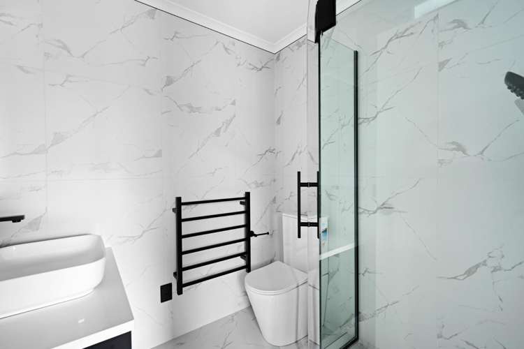 2/47 Waireka Road 2612_11