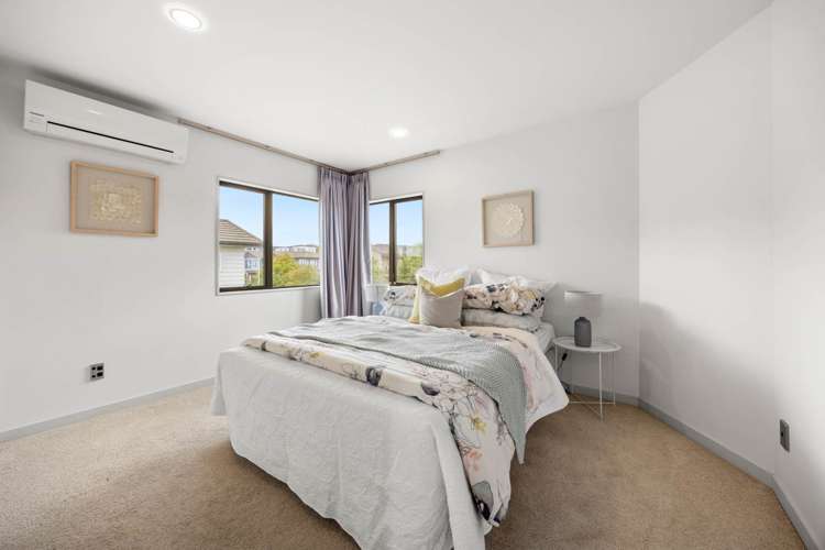 7 Eastreef Court Long Bay_30