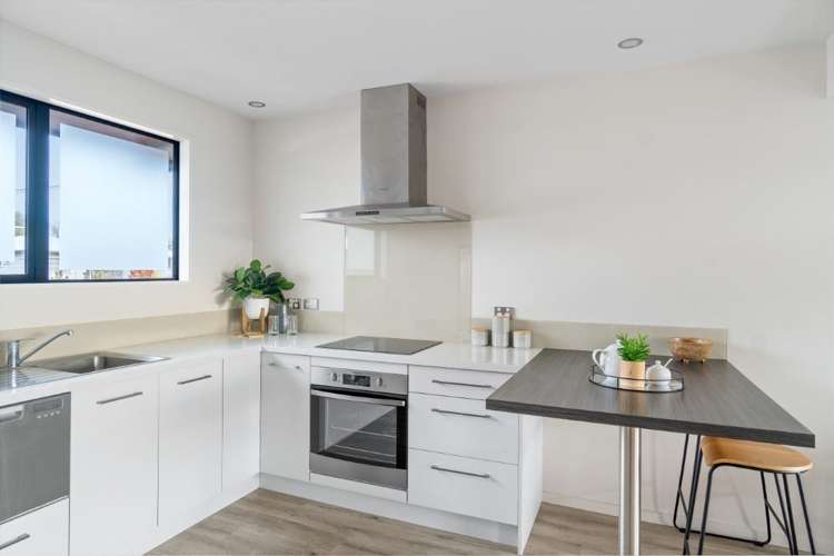 3/28 Springfield Road Saint Albans_1