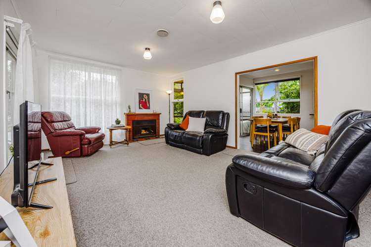 22 Wayne Drive Mangere_3