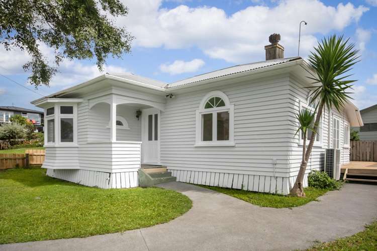 6 Parry Palm Avenue Waihi_16