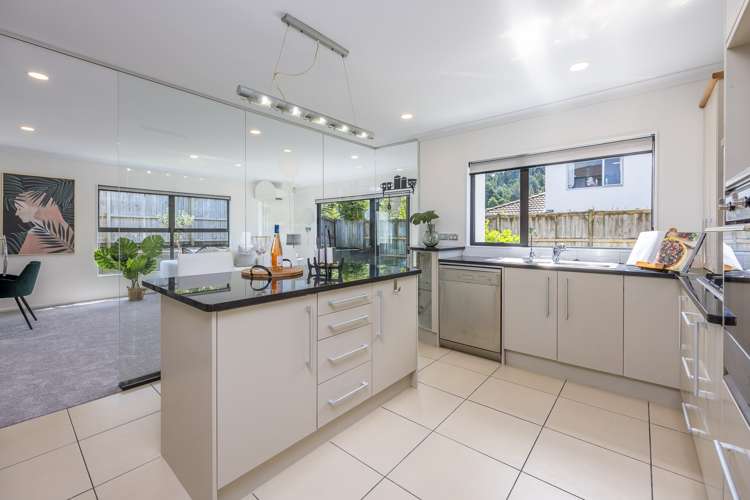 114 Kyle Road Greenhithe_10