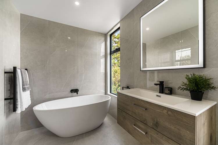 2/111 Taikata Road Te Atatu Peninsula_16