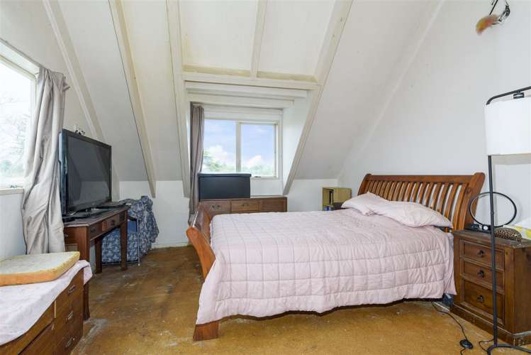 31 Cobham Crescent Kelston_8