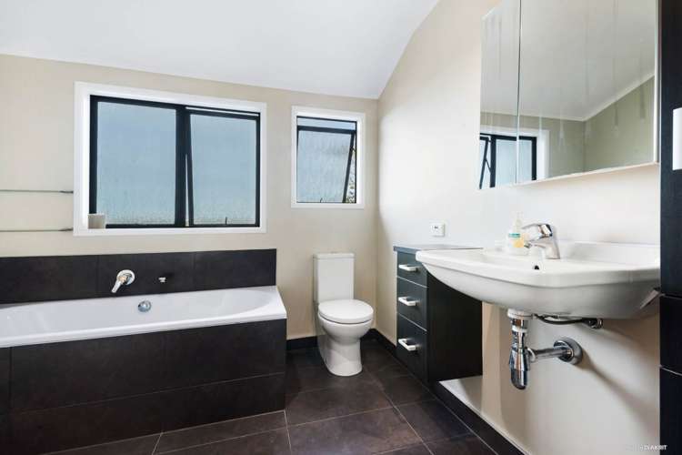 2/116 Manuka Road Bayview_11