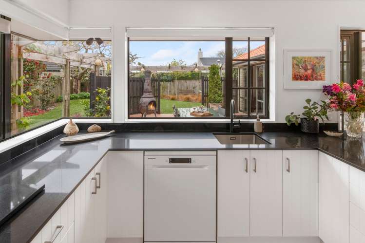11 Templemore Drive Richmond_12
