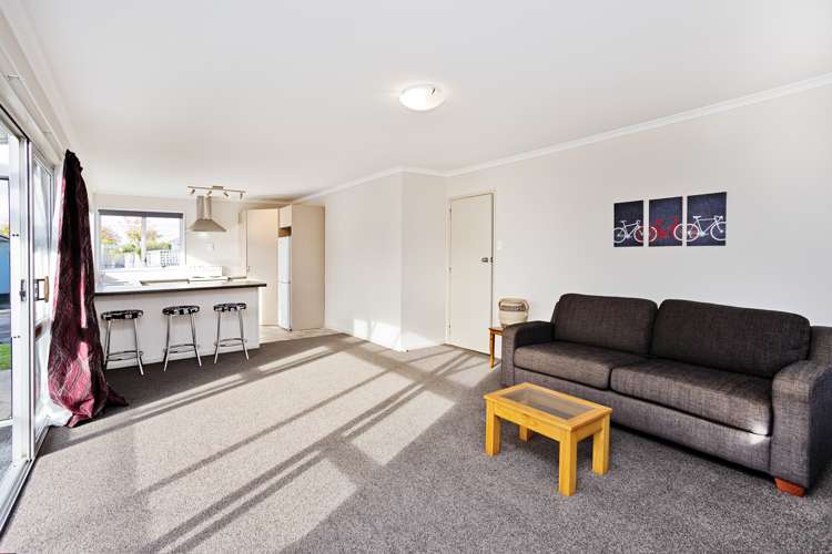 2/308 Yarrow Street Richmond_6