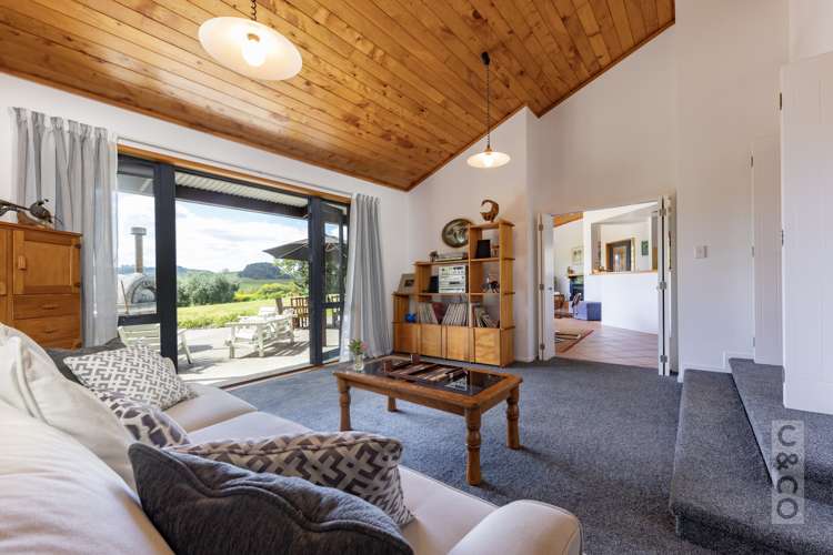 1226 State Highway 16 Waimauku_13