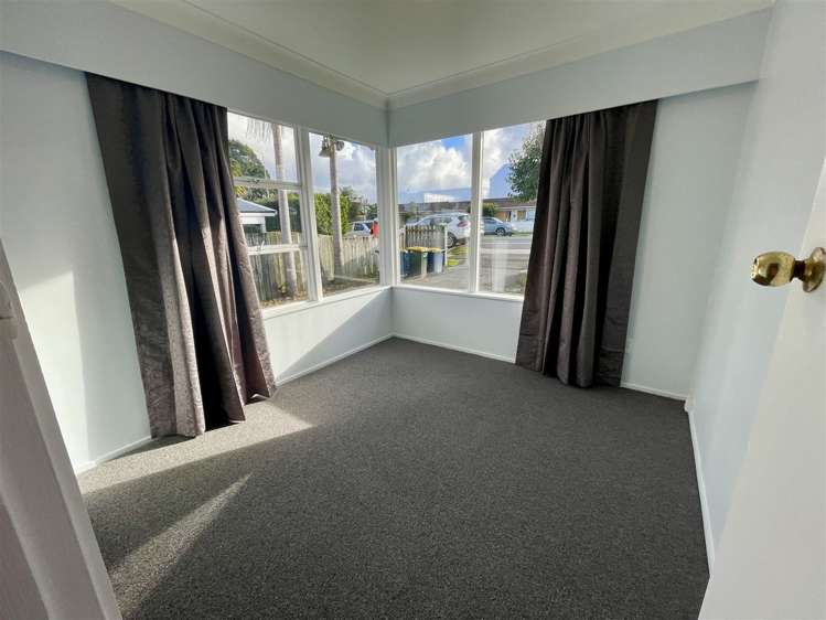 165 Te Atatu Road Te Atatu South_18