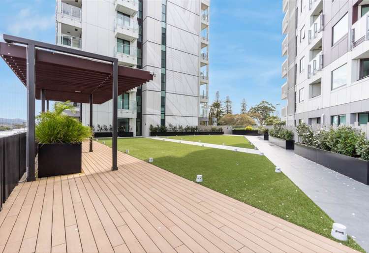 801/8 Waikumete Road Glen Eden_6