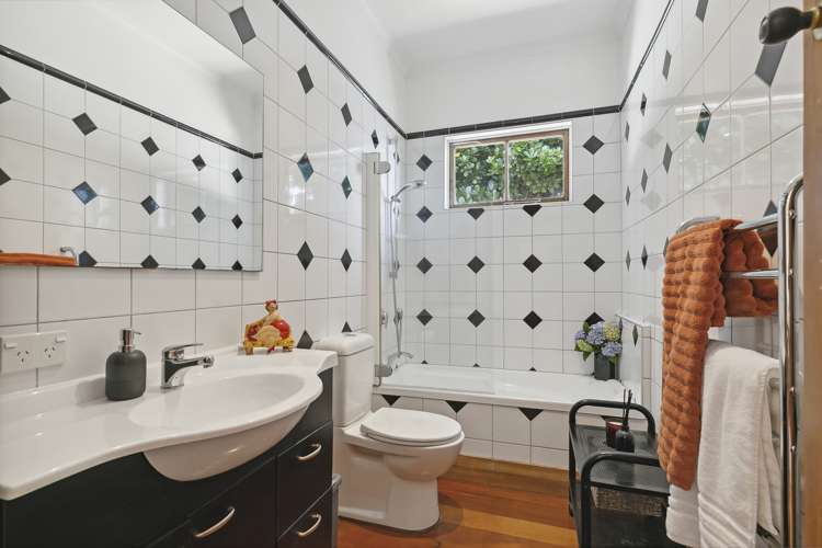 28 Brixham Way Newtown_7