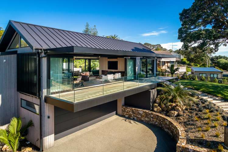 8 Waikare Road Oneroa_21