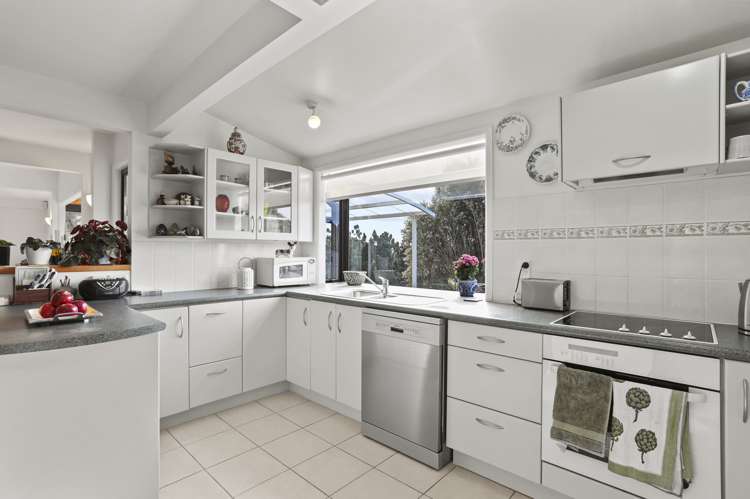 102 Daffodil Street Titirangi_7